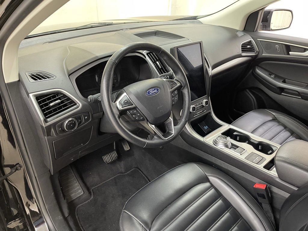 Used 2024 Ford Edge SEL image 20