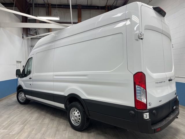 Used 2024 Ford Transit 250 148 High Roof Extended AWD w/ Load Area Protection Package image 6