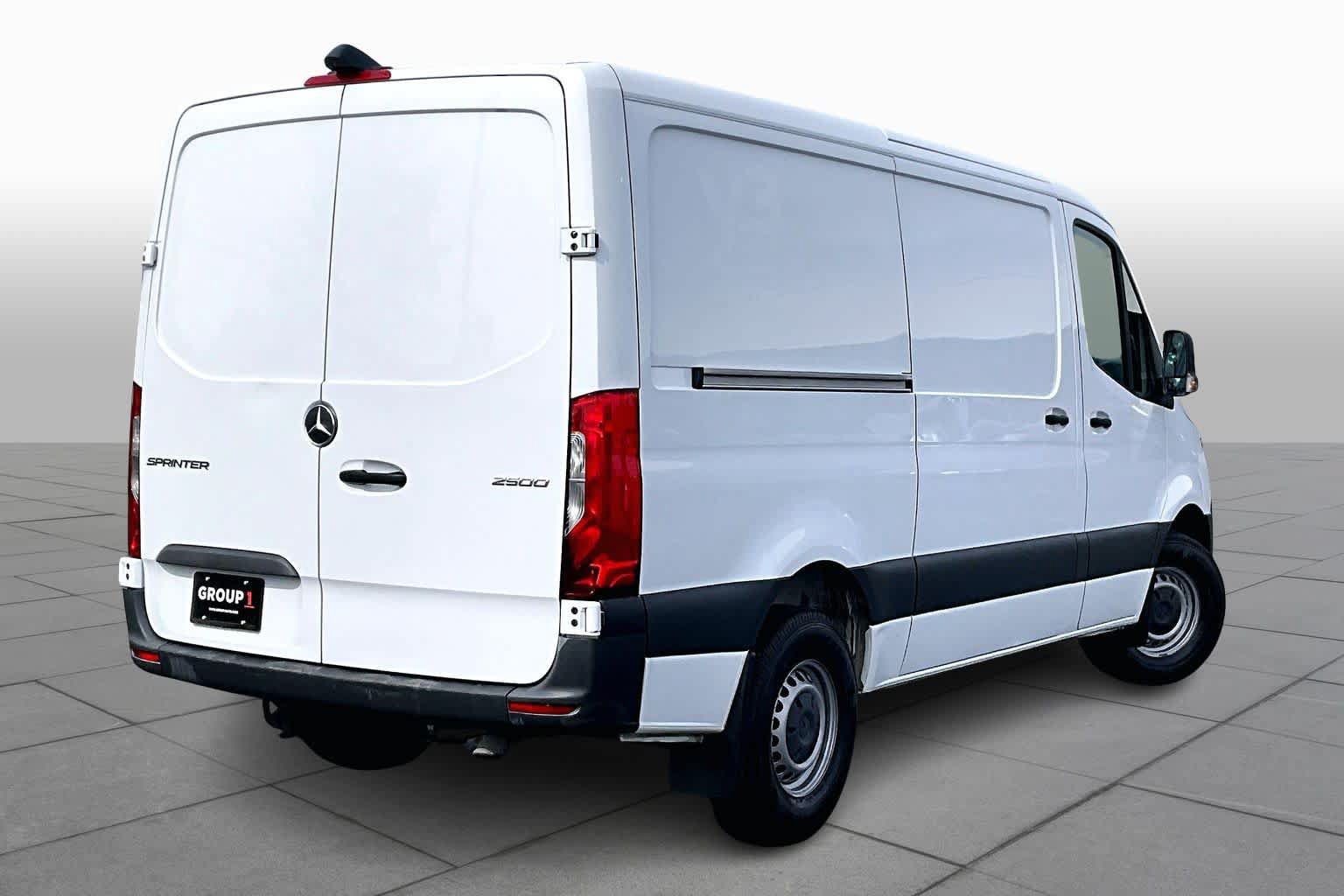 Used 2023 Mercedes-Benz Sprinter 2500 image 13