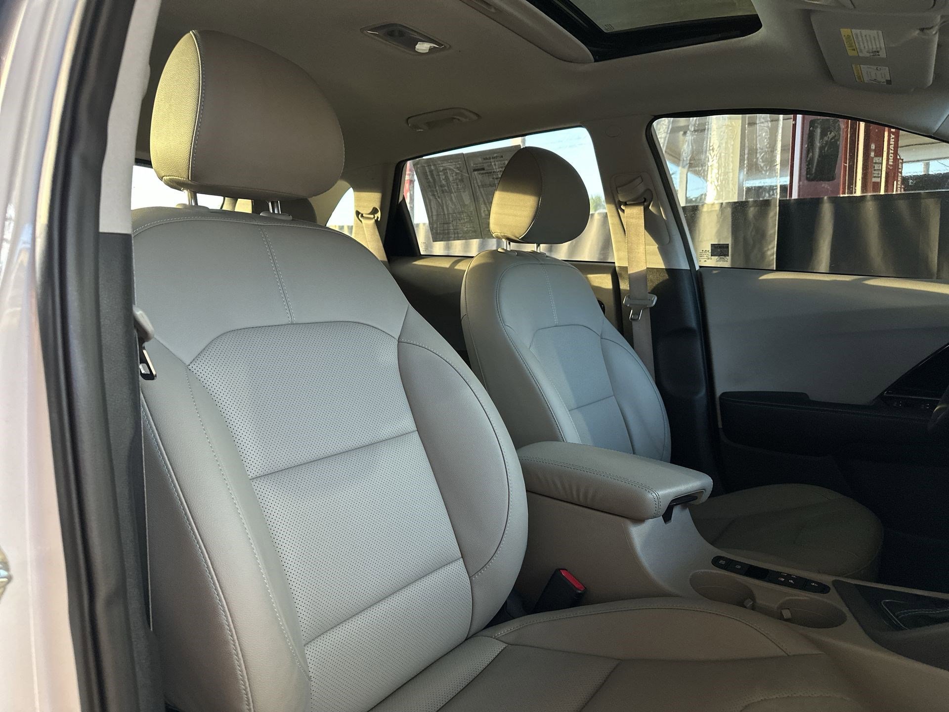 Certified 2022 Kia Niro EX Premium image 26