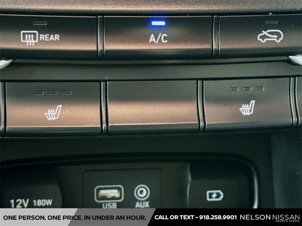 Used 2019 Hyundai Santa Fe SEL image 19