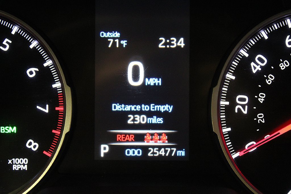 Used 2021 Toyota RAV4 XLE AWD/4WD image 12