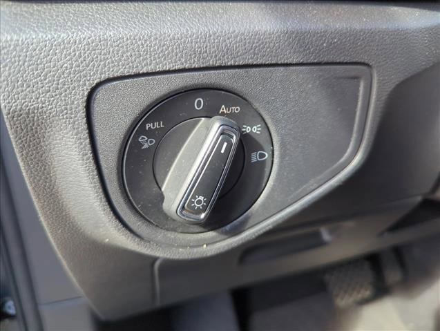 Used 2020 Volkswagen Atlas Cross Sport SE w/ Towing Package image 26