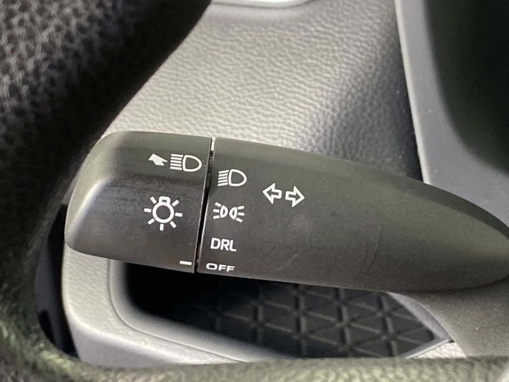 Used 2024 Toyota RAV4 LE AWD/4WD image 23