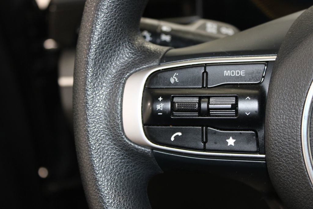 Used 2025 Kia K5 LXS image 28