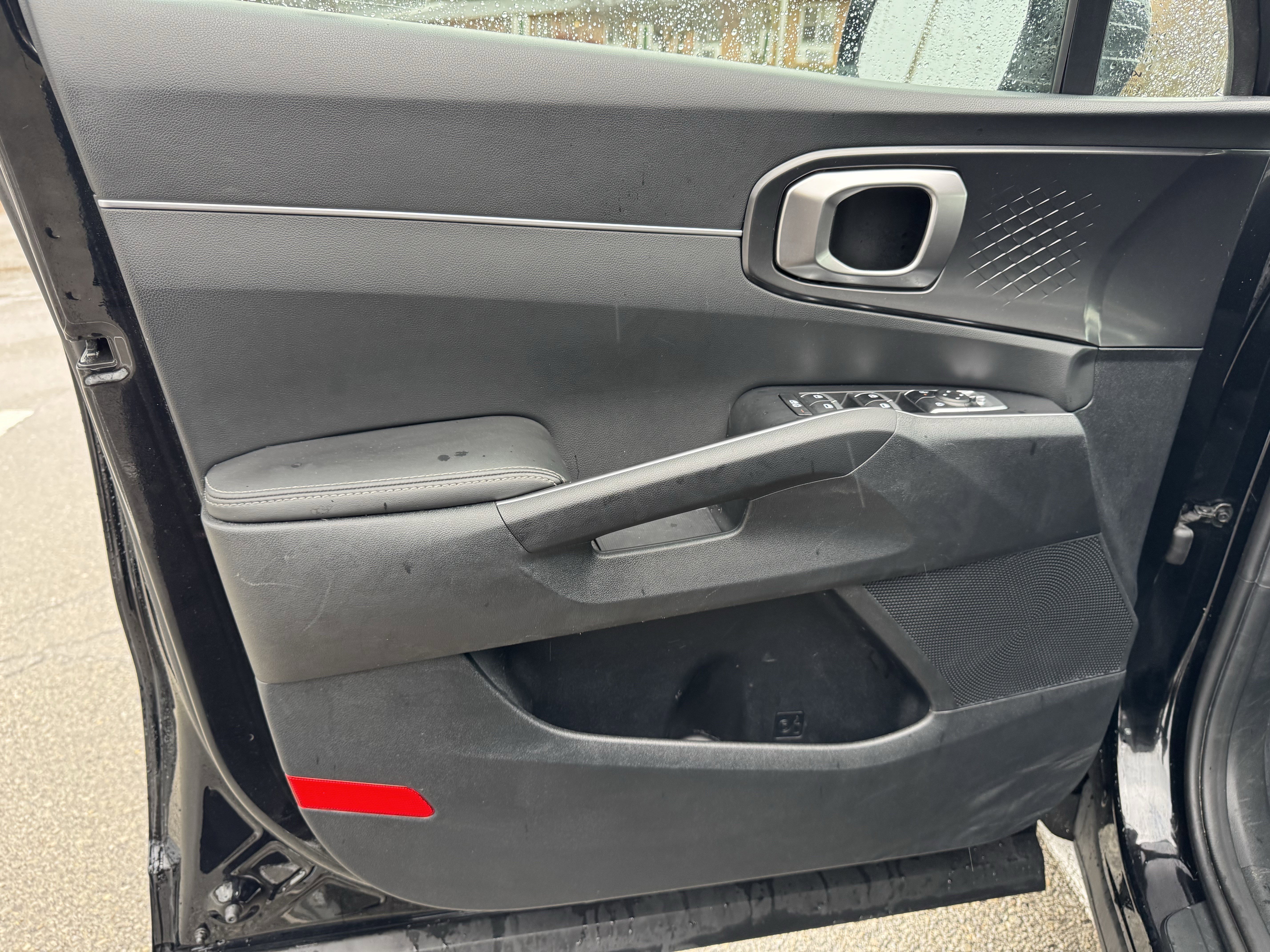 Used 2024 Kia Sorento EX image 23