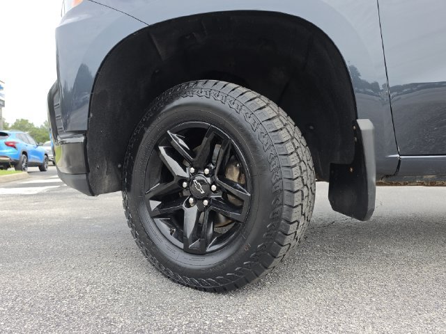 Used 2020 Chevrolet Silverado 1500 Custom Trail Boss w/ Custom Convenience Package AWD/4WD image 35