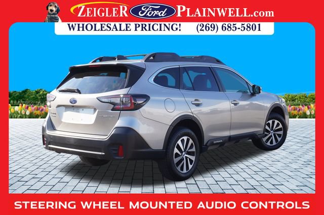 Used 2020 Subaru Outback Premium image 5