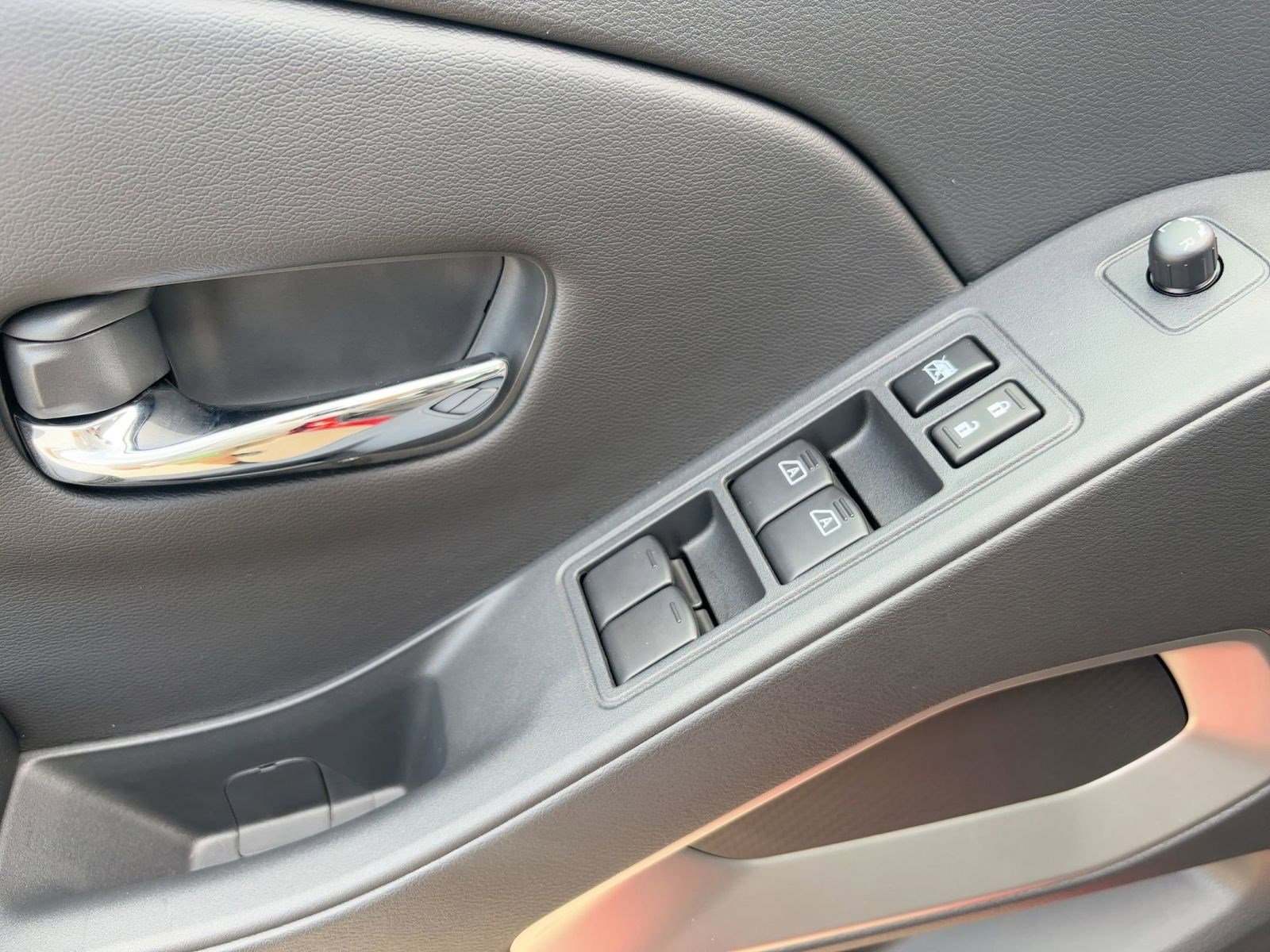 Used 2026 Nissan Frontier SV w/ Tow Package image 21