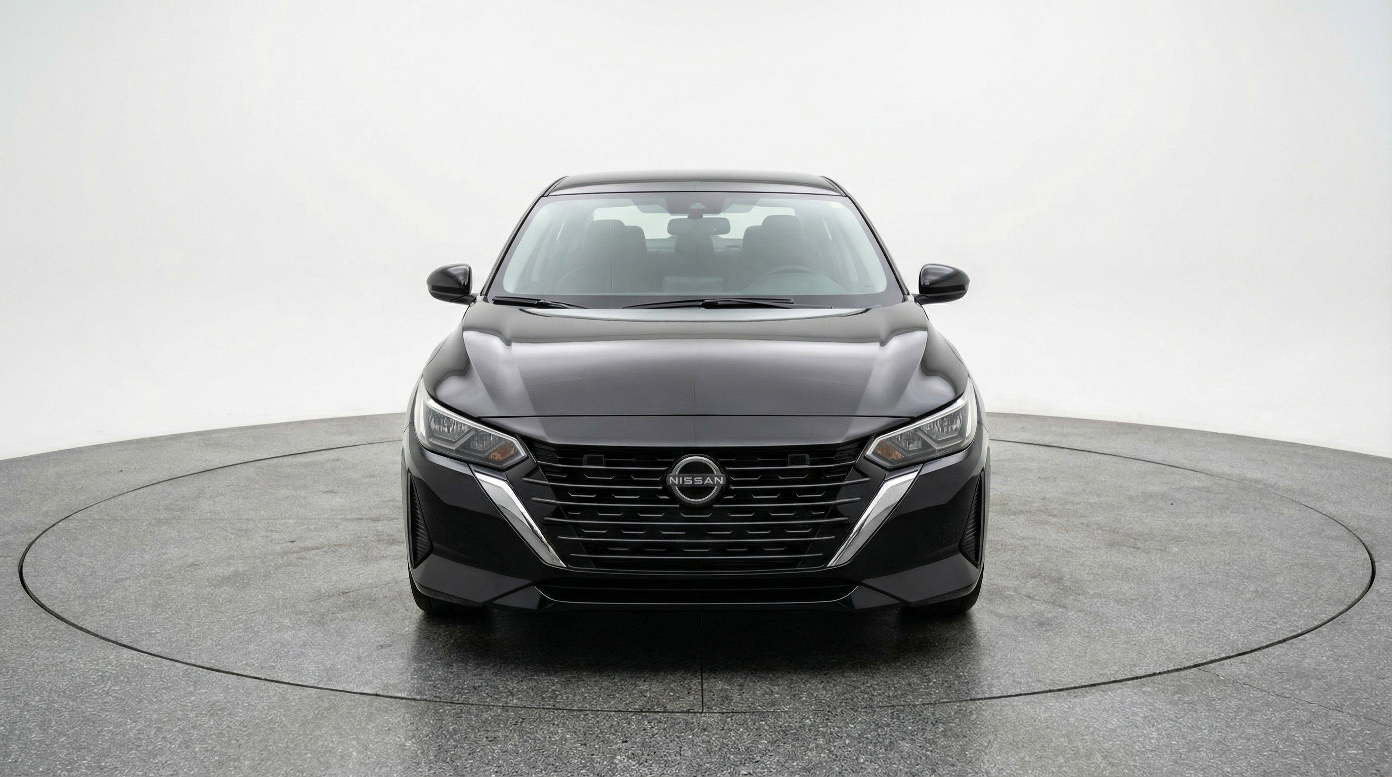 Used 2025 Nissan Sentra SV image 2