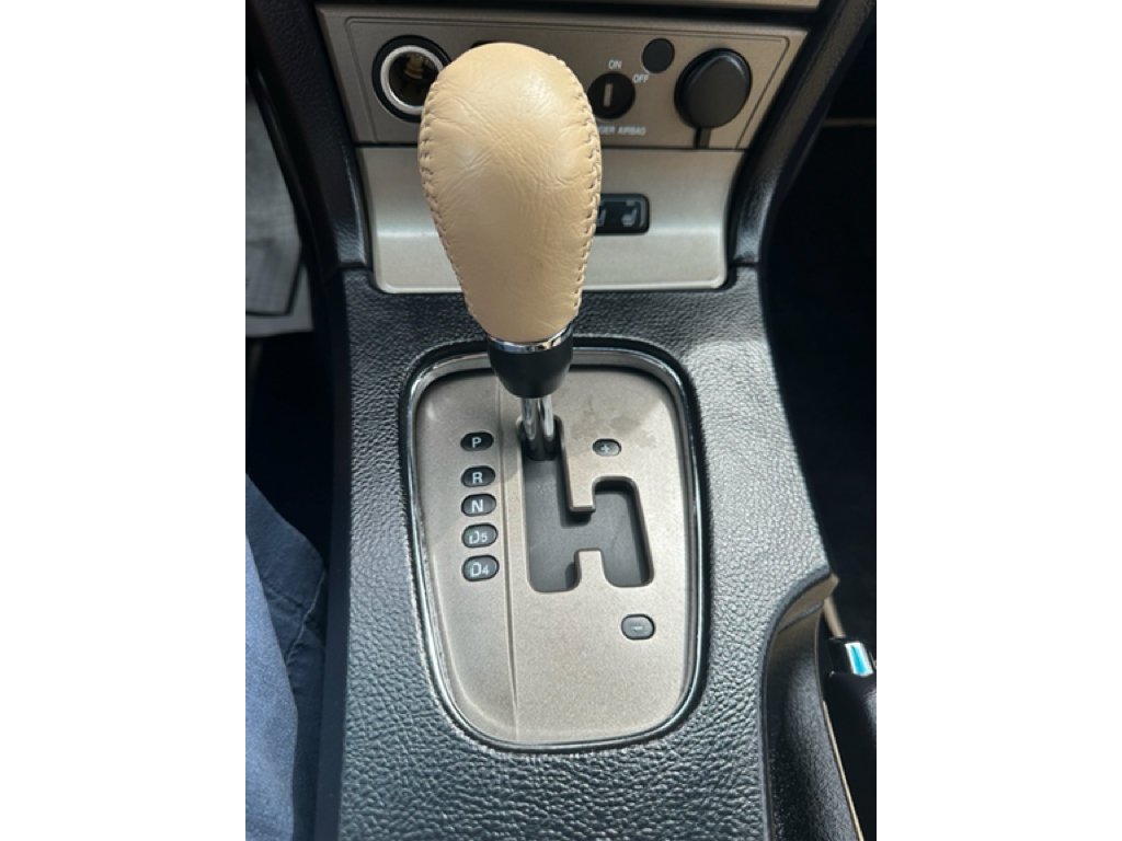 Used 2004 Ford Thunderbird RWD image 24