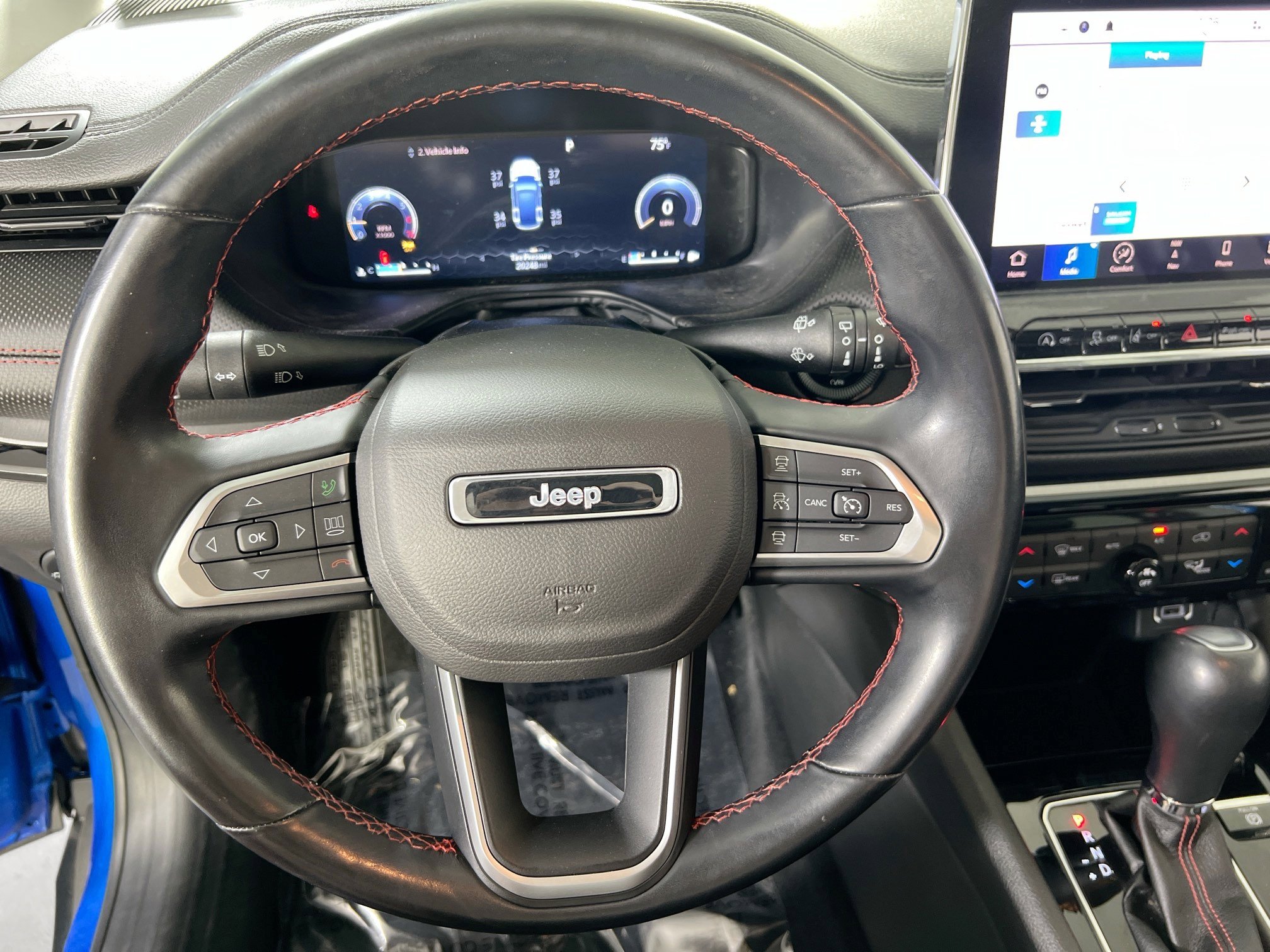 Used 2022 Jeep Compass Trailhawk w/ Trailhawk Elite Group image 11