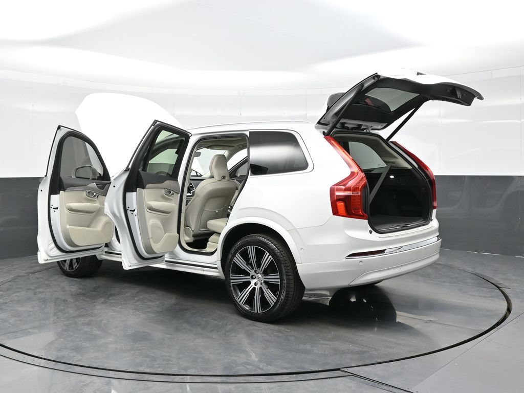 Used 2024 Volvo XC90 T8 Plus w/ Protection Package Premier AWD/4WD image 45