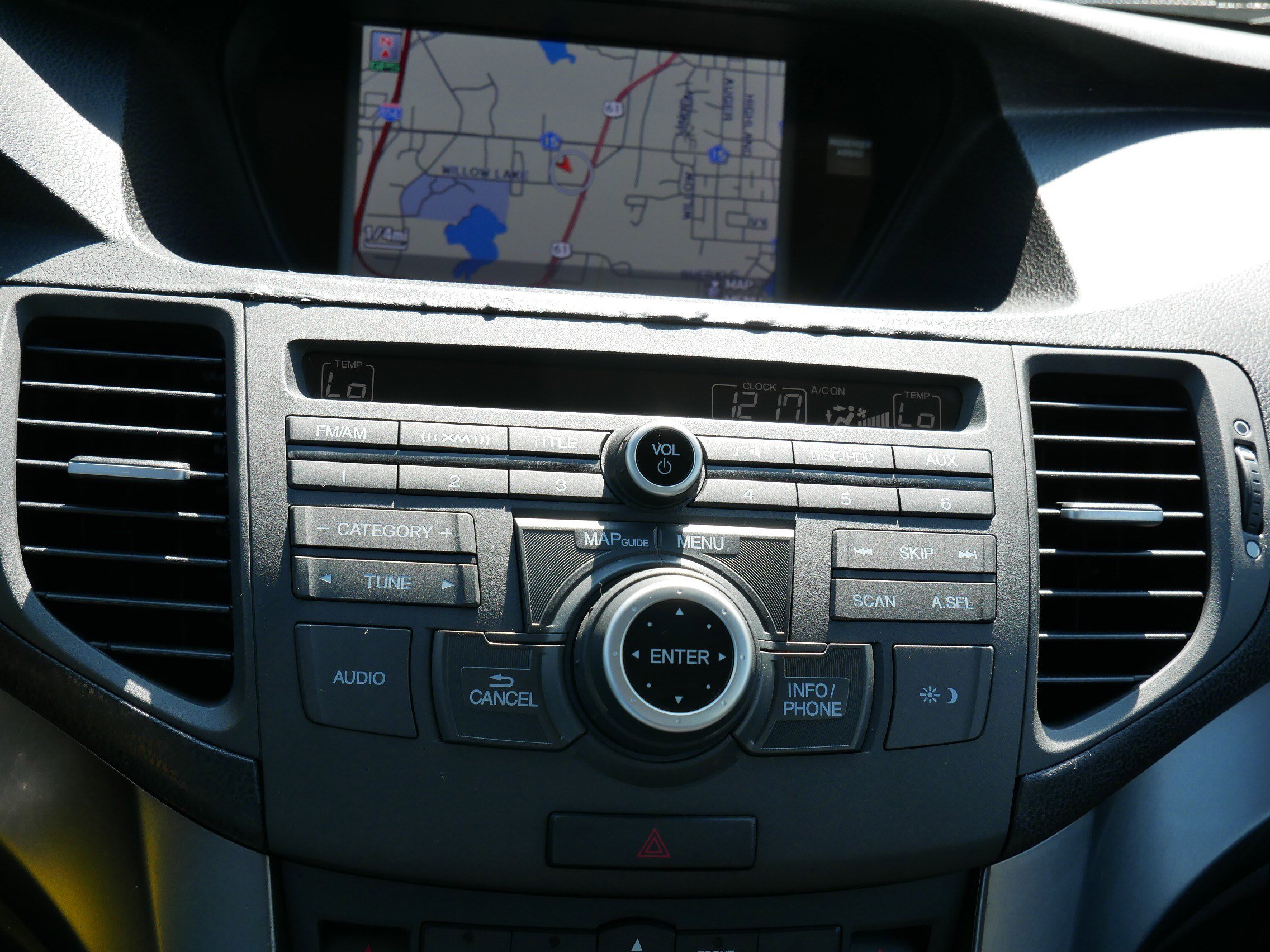 Used 2011 Acura TSX w/ Technology Package image 23