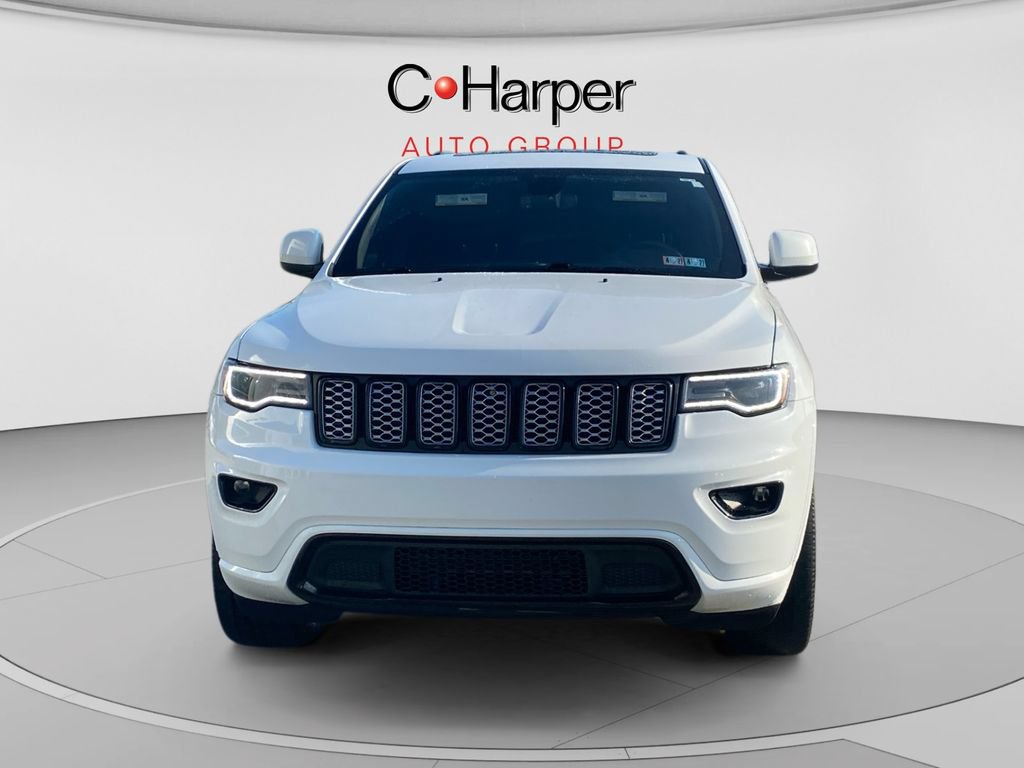Certified 2022 Jeep Grand Cherokee Laredo X AWD/4WD image 8