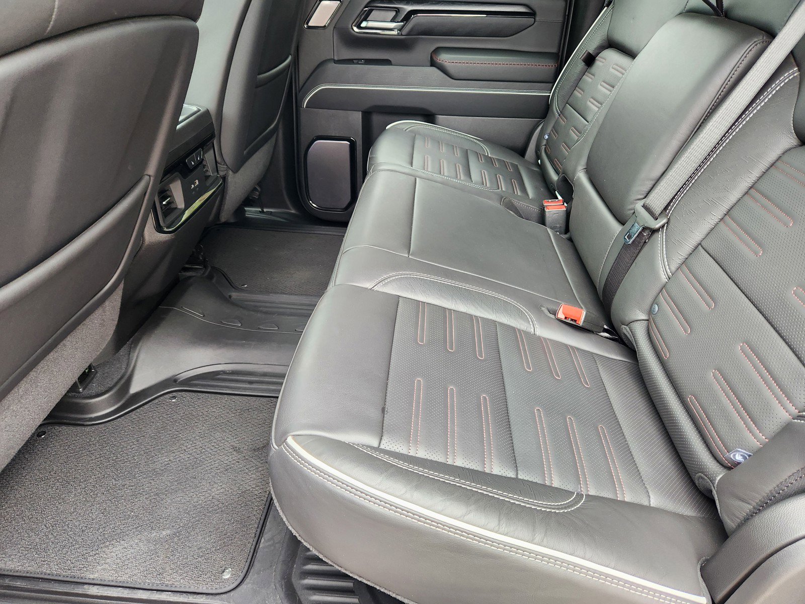 Used 2026 GMC Sierra 2500 AT4X AWD/4WD image 13
