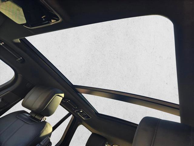 Used 2020 Land Rover Range Rover HSE image 12