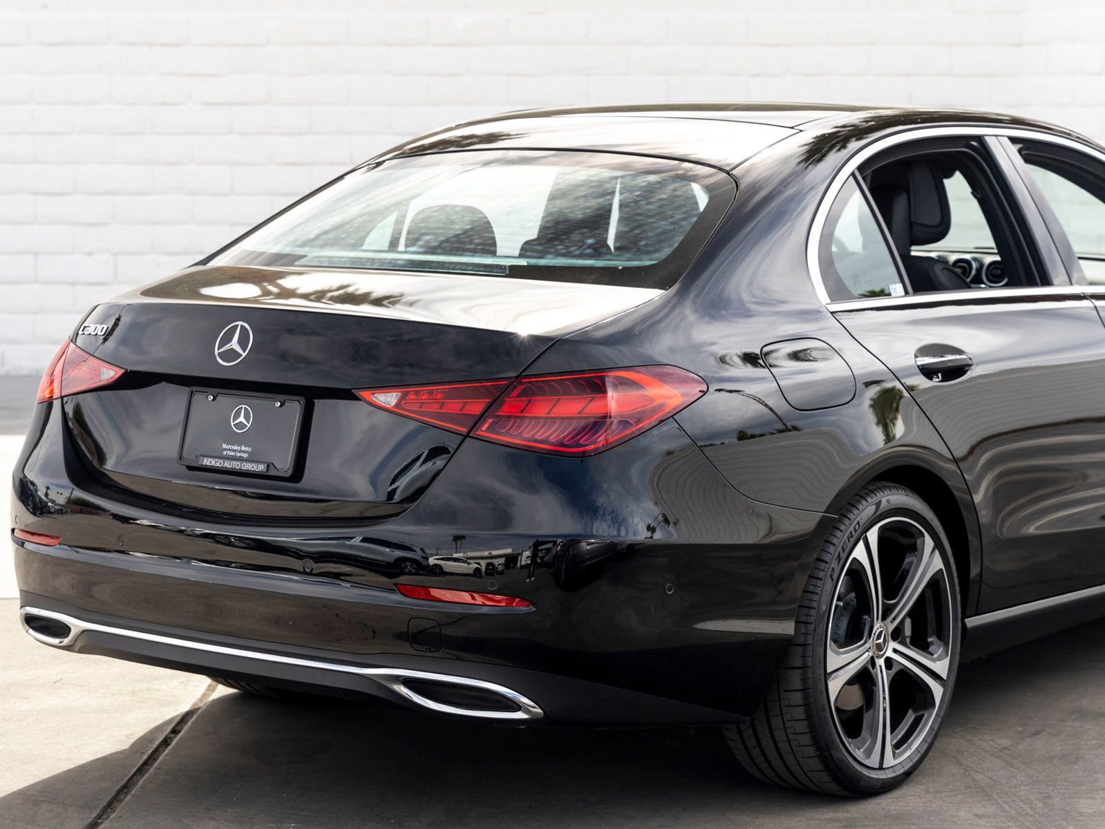 Used 2025 Mercedes-Benz C 300 Sedan image 11