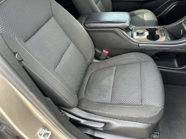 Used 2022 GMC Acadia SLE AWD/4WD image 34