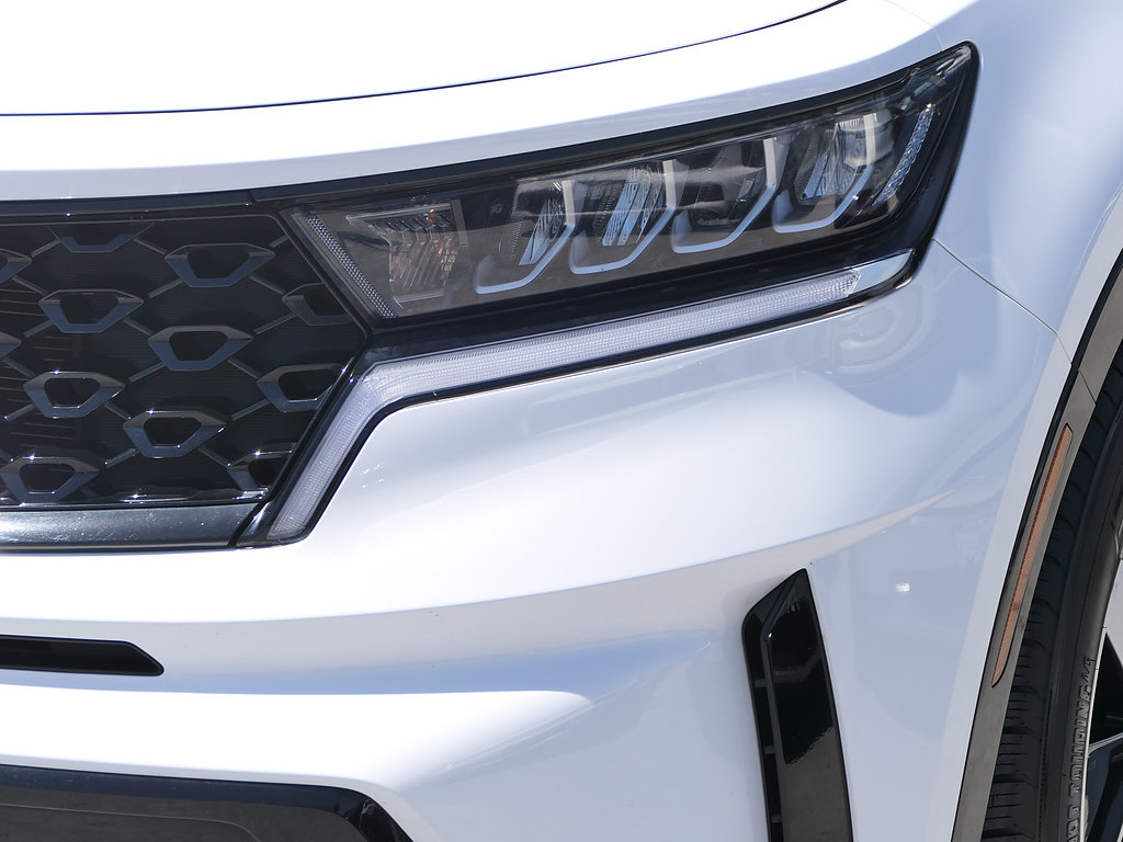 Used 2023 Kia Sorento S w/ Panoramic Sunroof Package FWD image 9