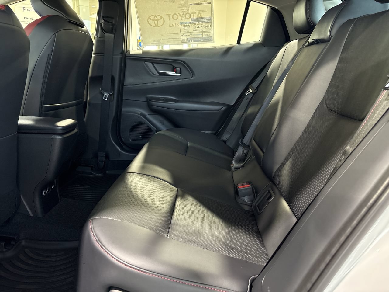 New 2027 Toyota Prius Plug-In Hybrid FWD image 24