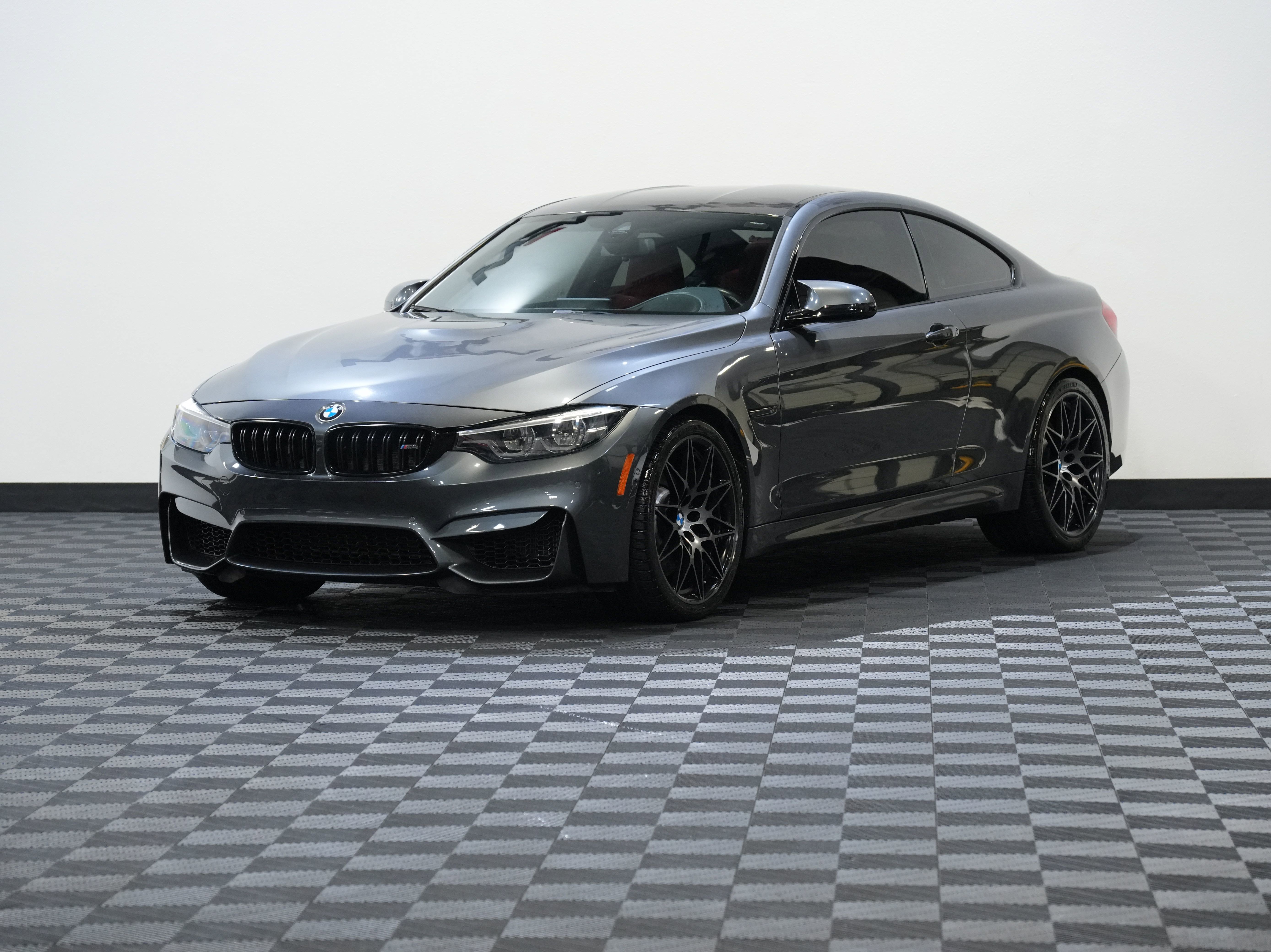 Used 2018 BMW M4 COUPE 2D image 3