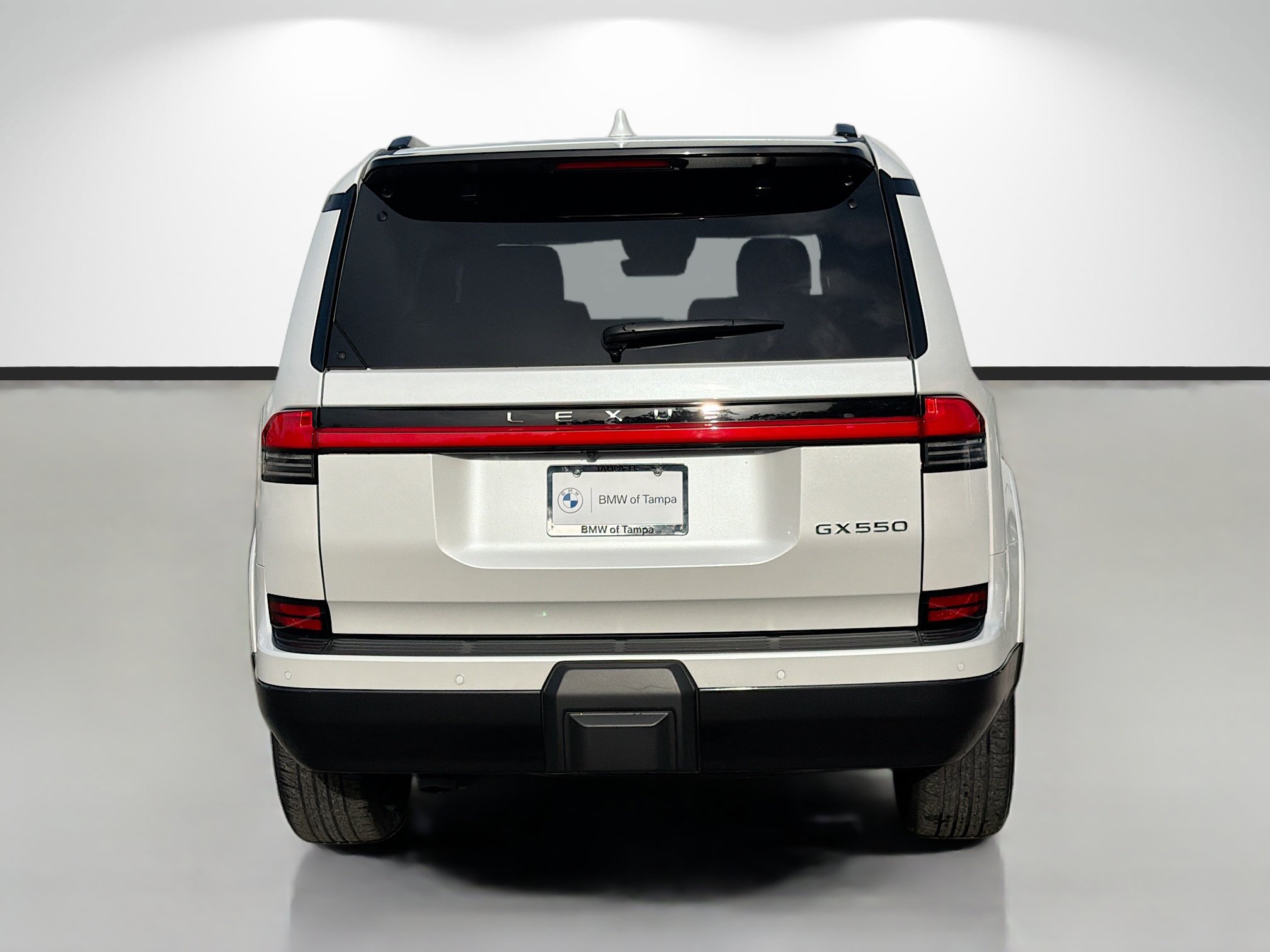 Used 2024 Lexus GX 550 w/ Accessory Package (2T) AWD/4WD image 4