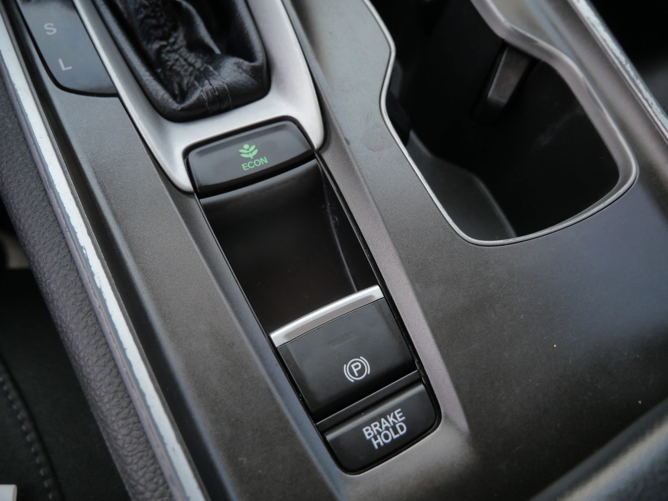 Used 2018 Honda Accord LX image 29