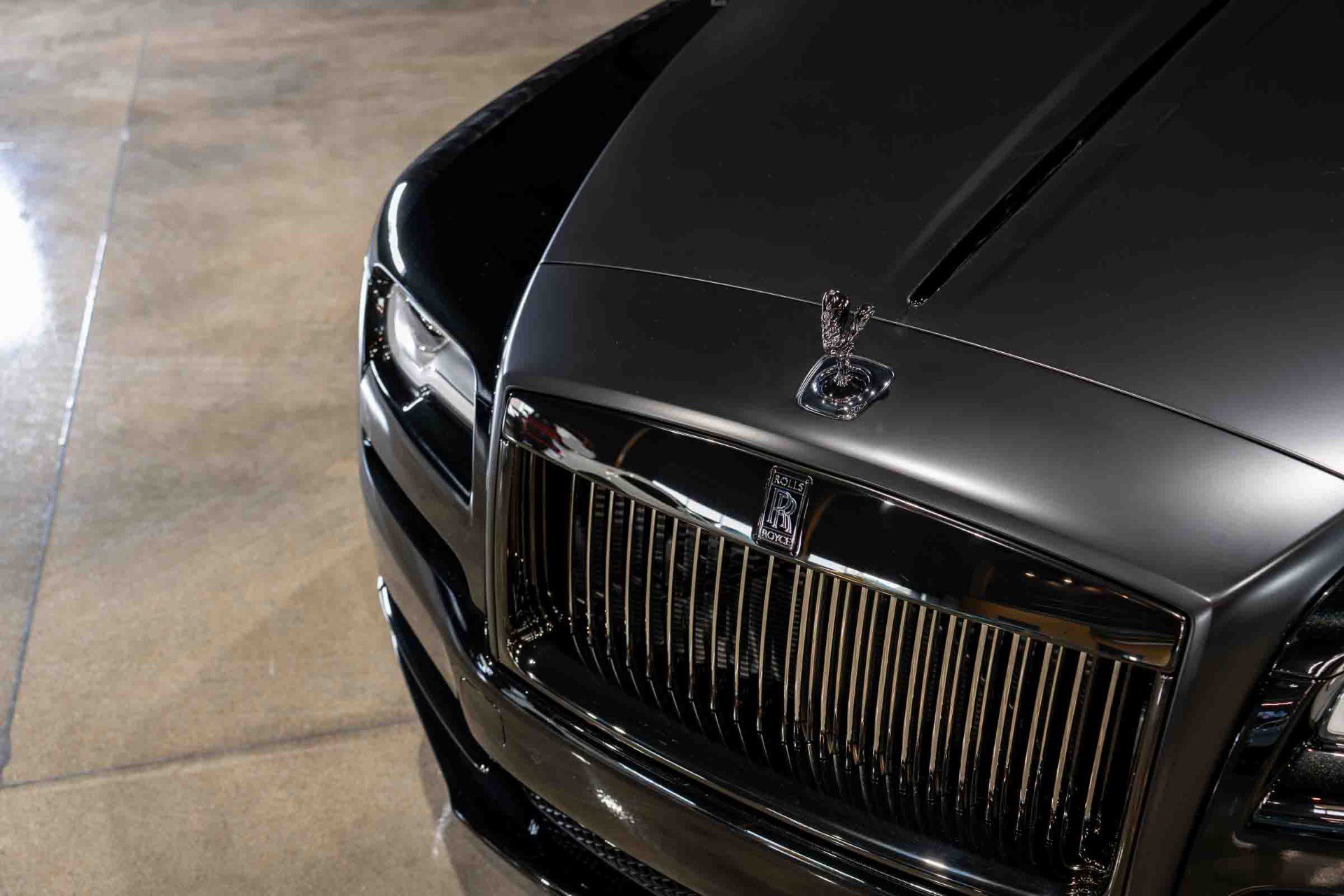 Used 2020 Rolls-Royce Wraith RWD image 32