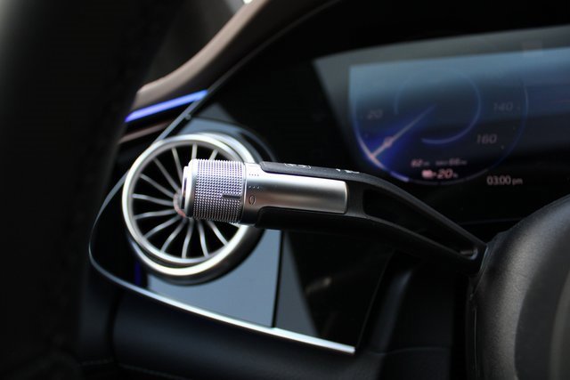 Used 2023 Mercedes-Benz EQS 580 4MATIC Sedan image 8