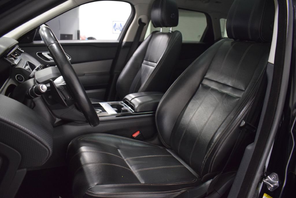Used 2019 Land Rover Range Rover Velar S image 12