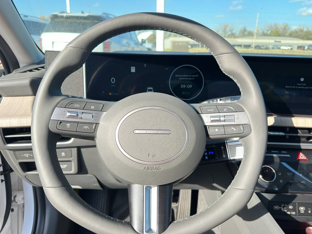 New 2025 Hyundai Sonata Limited FWD image 14