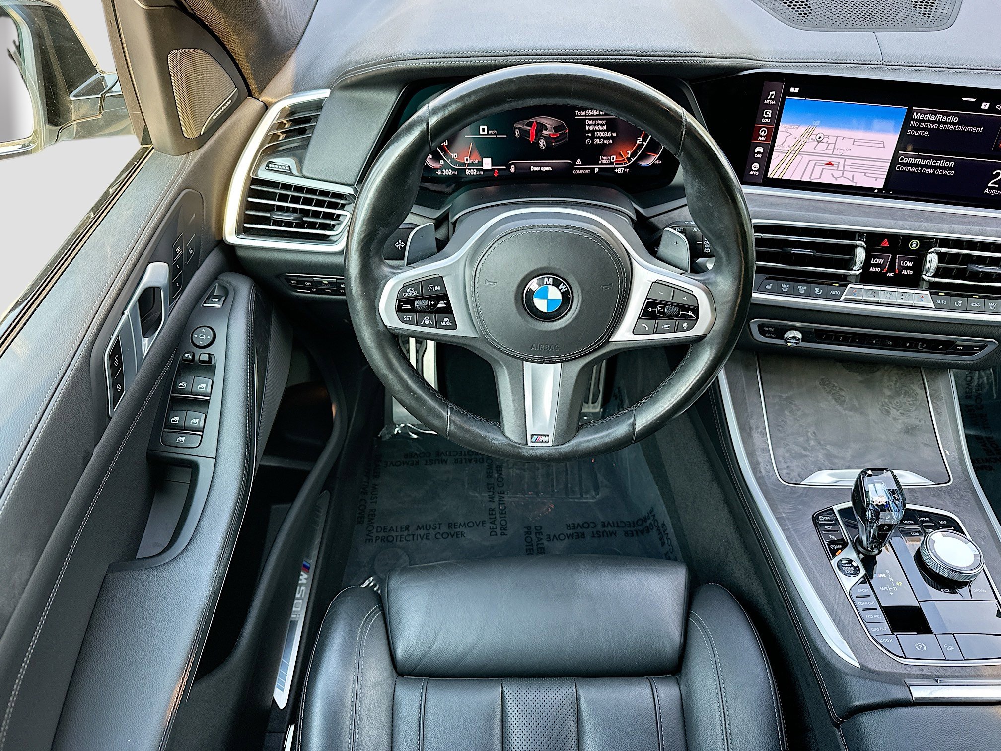 Used 2020 BMW X5 M50i w/ Executive Package image 23