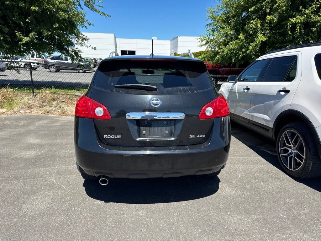 Used 2013 Nissan Rogue SL AWD/4WD image 4