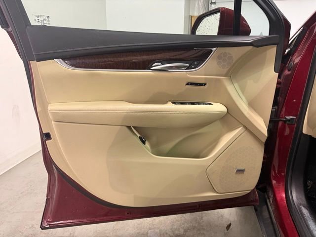 Used 2019 Cadillac XT5 Luxury image 10