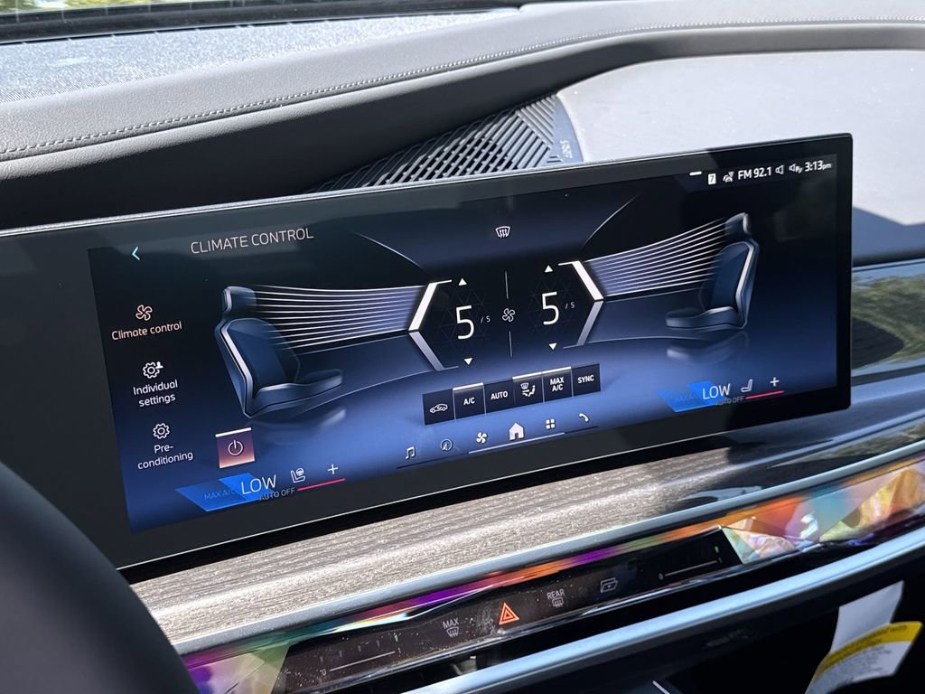 New 2026 BMW 760i xDrive AWD/4WD image 17