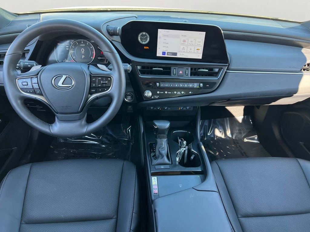 Certified 2023 Lexus ES 350 w/ Premium Package image 11