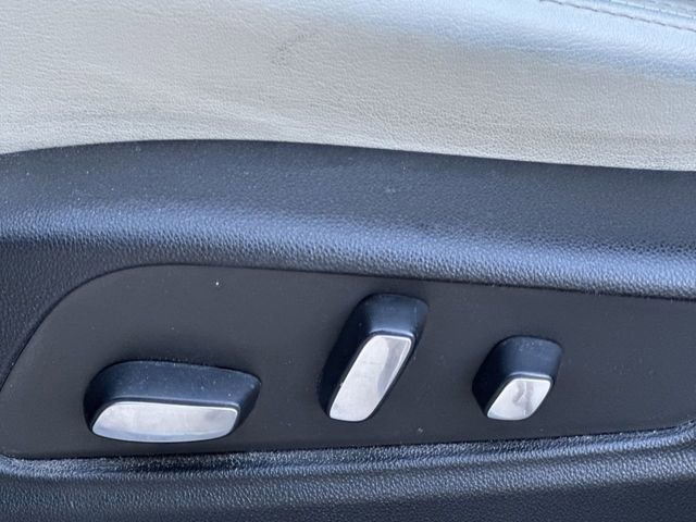 Certified 2023 Cadillac XT5 Sportv w/ Technology Package image 12