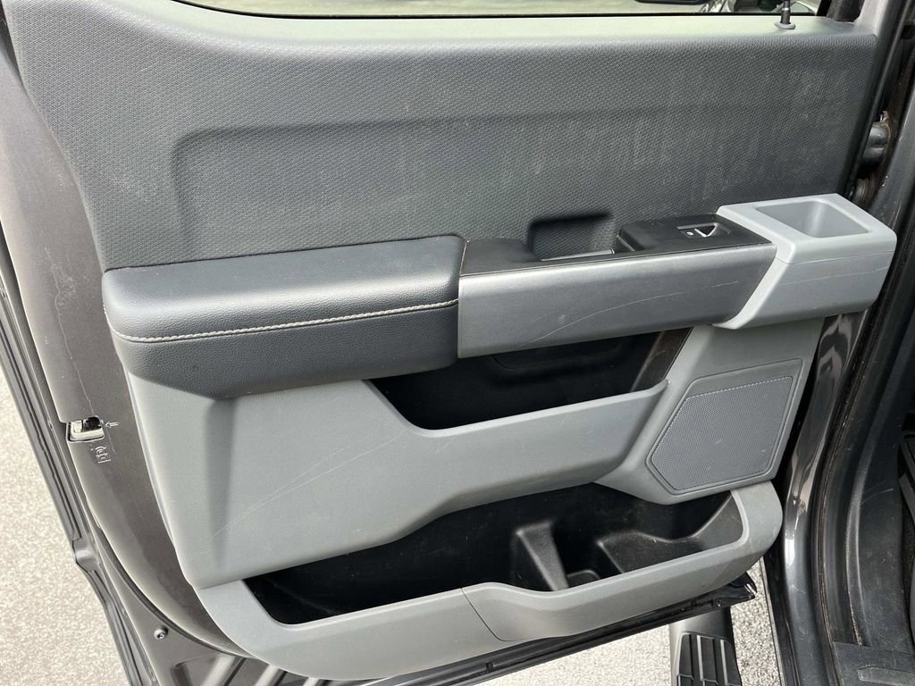 Used 2023 Ford F150 XLT w/ Trailer Tow Package image 16