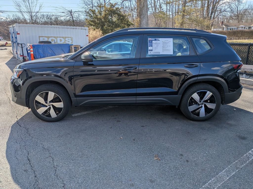 Used 2025 Volkswagen Taos S image 2