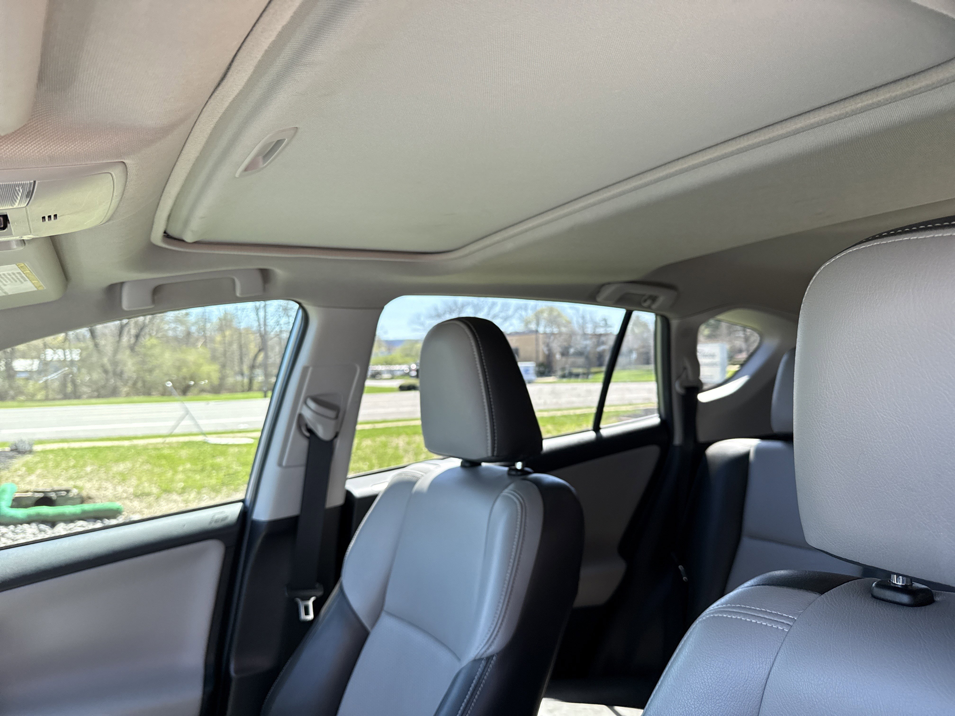 Used 2016 Toyota RAV4 XLE image 27