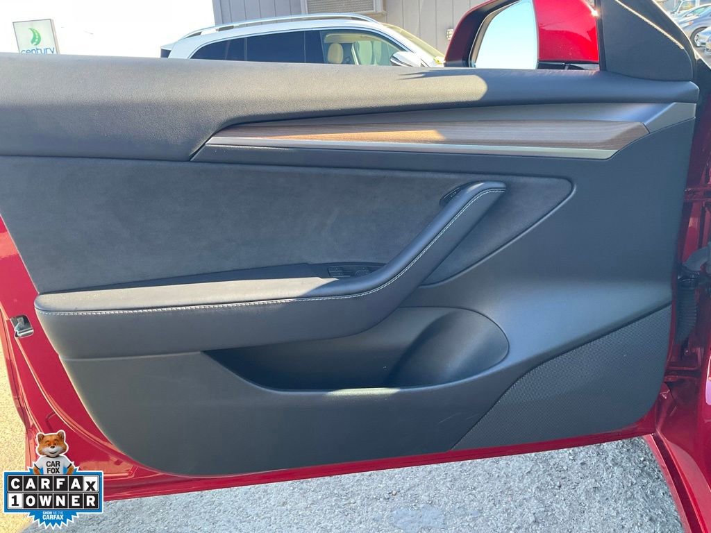 Used 2023 Tesla Model 3 Standard Range image 23