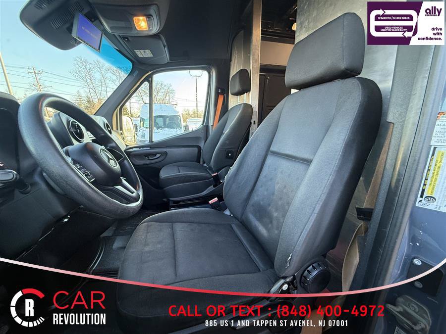 Used 2021 Mercedes-Benz Sprinter 2500 image 14