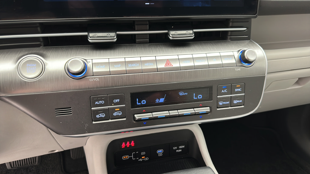 Used 2024 Hyundai Kona SEL AWD/4WD image 19