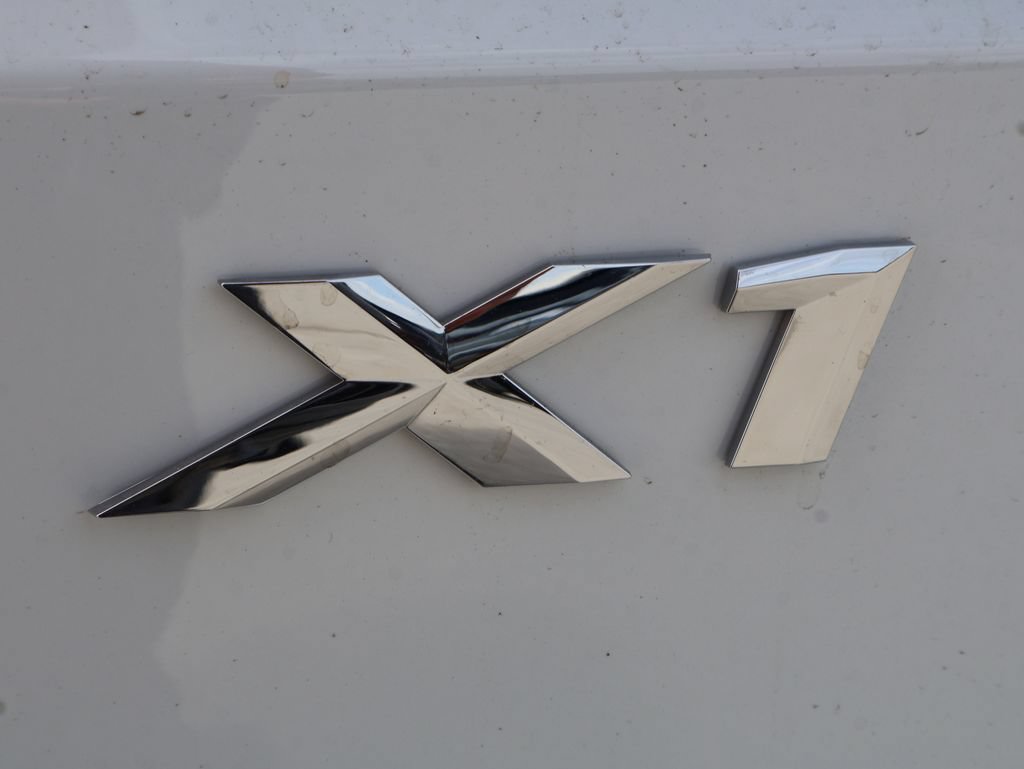 Certified 2025 BMW X1 xDrive28i w/ Technology Package AWD/4WD image 39
