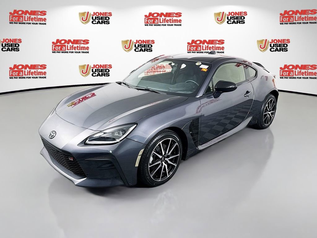 Certified 2023 Toyota GR86 w/ ALL Weather Mat Package (TMS) RWD image 13