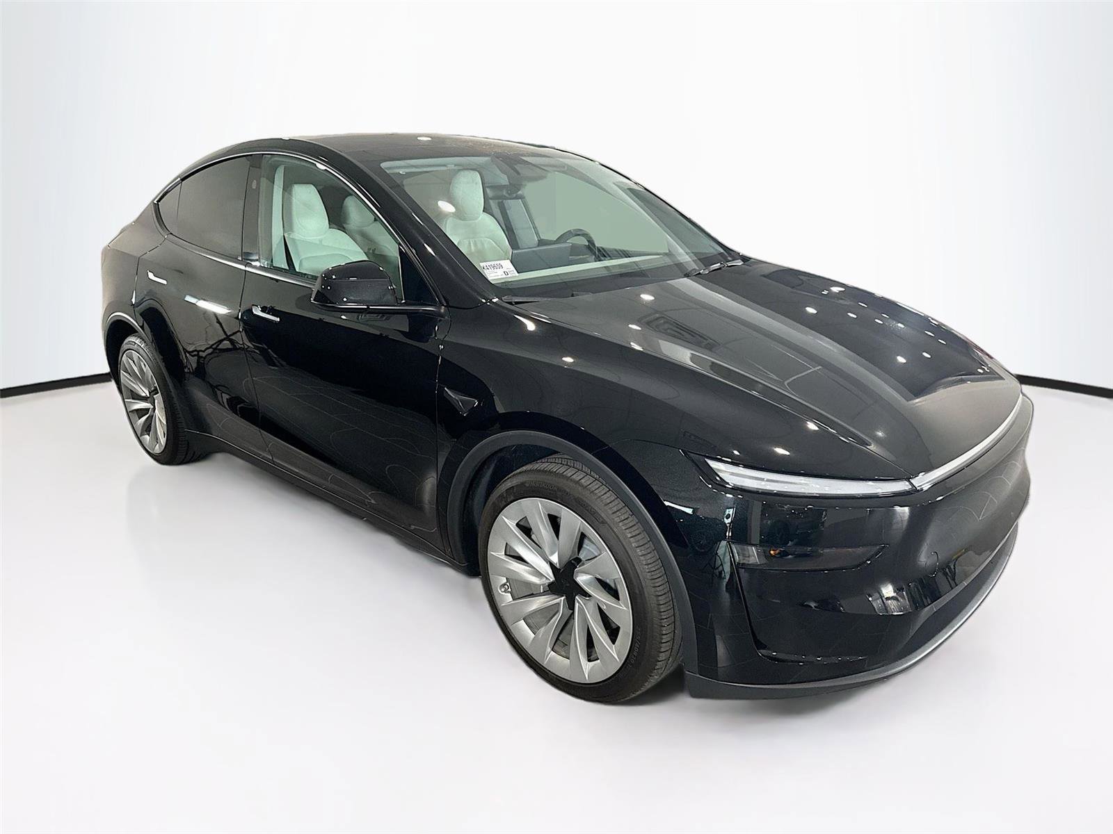 Used 2026 Tesla Model Y Long Range image 7