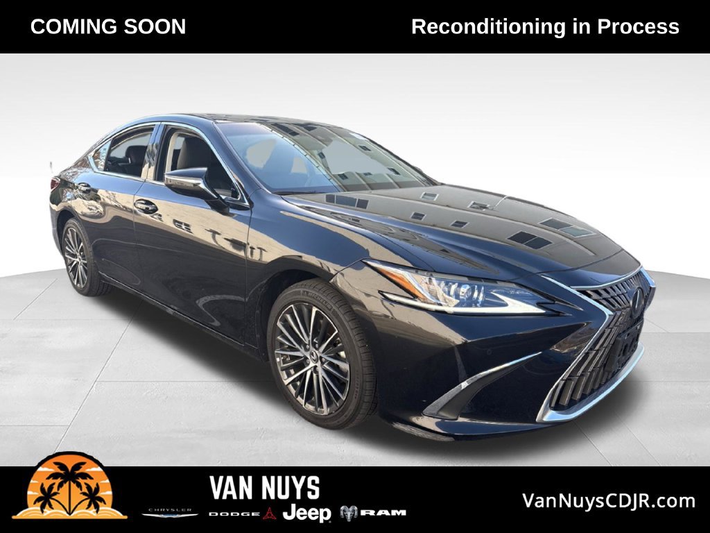 Used 2025 Lexus ES 300h w/ Premium Package