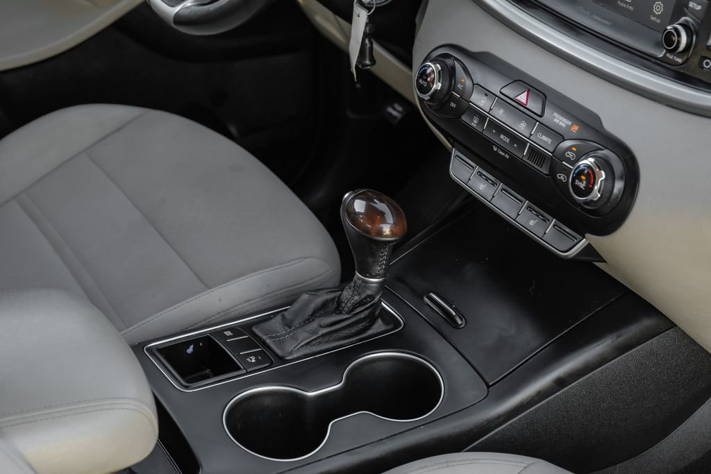 Used 2017 Kia Sorento LX w/ LX Convenience Package image 25