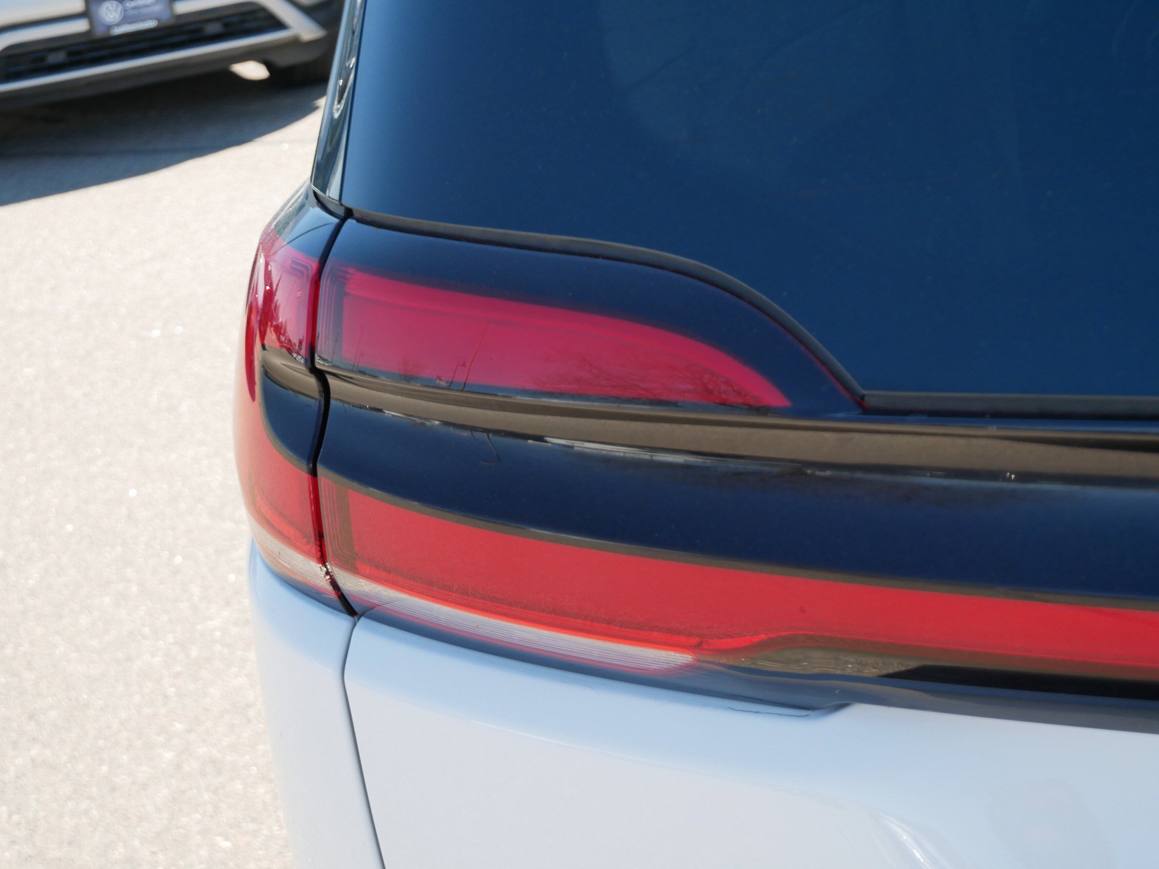 Used 2023 Chrysler Pacifica Touring-L FWD image 16